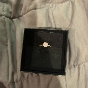 Really pretty ring just don’t wear anymore